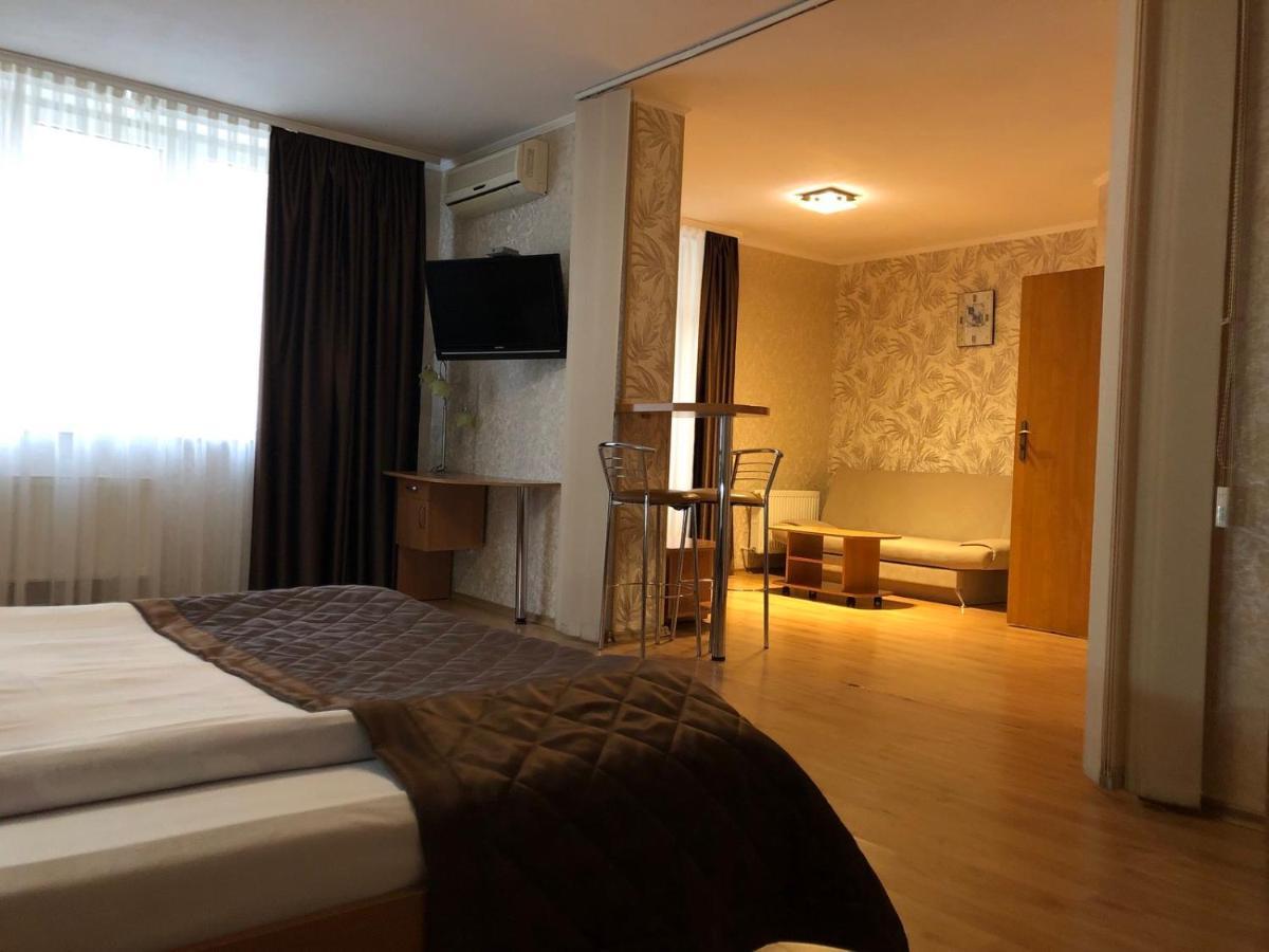 Comfort Hotel Kiew Exterior foto